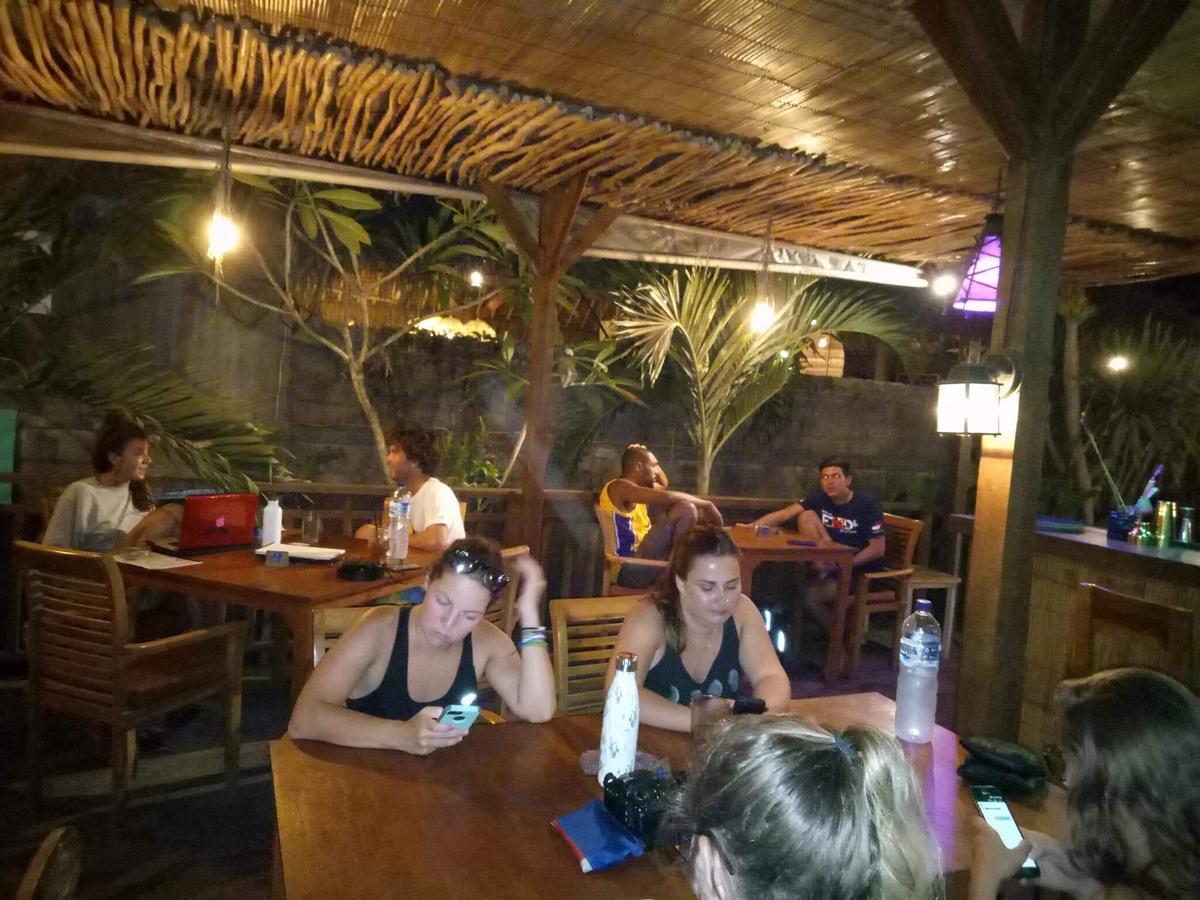 Tiki Bar And More Lembongan Extérieur photo