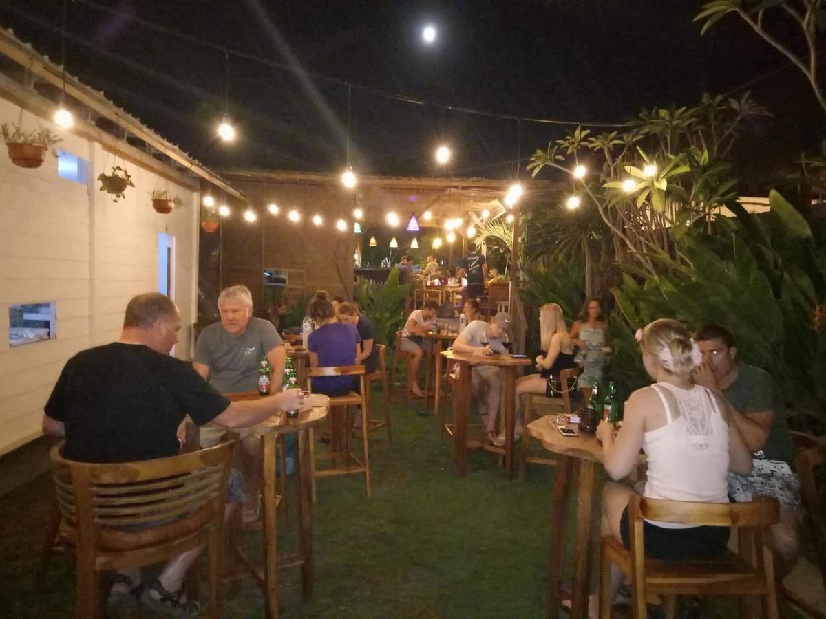 Tiki Bar And More Lembongan Extérieur photo